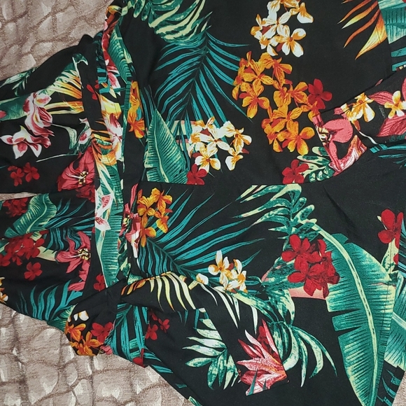 Romper - Picture 3 of 5